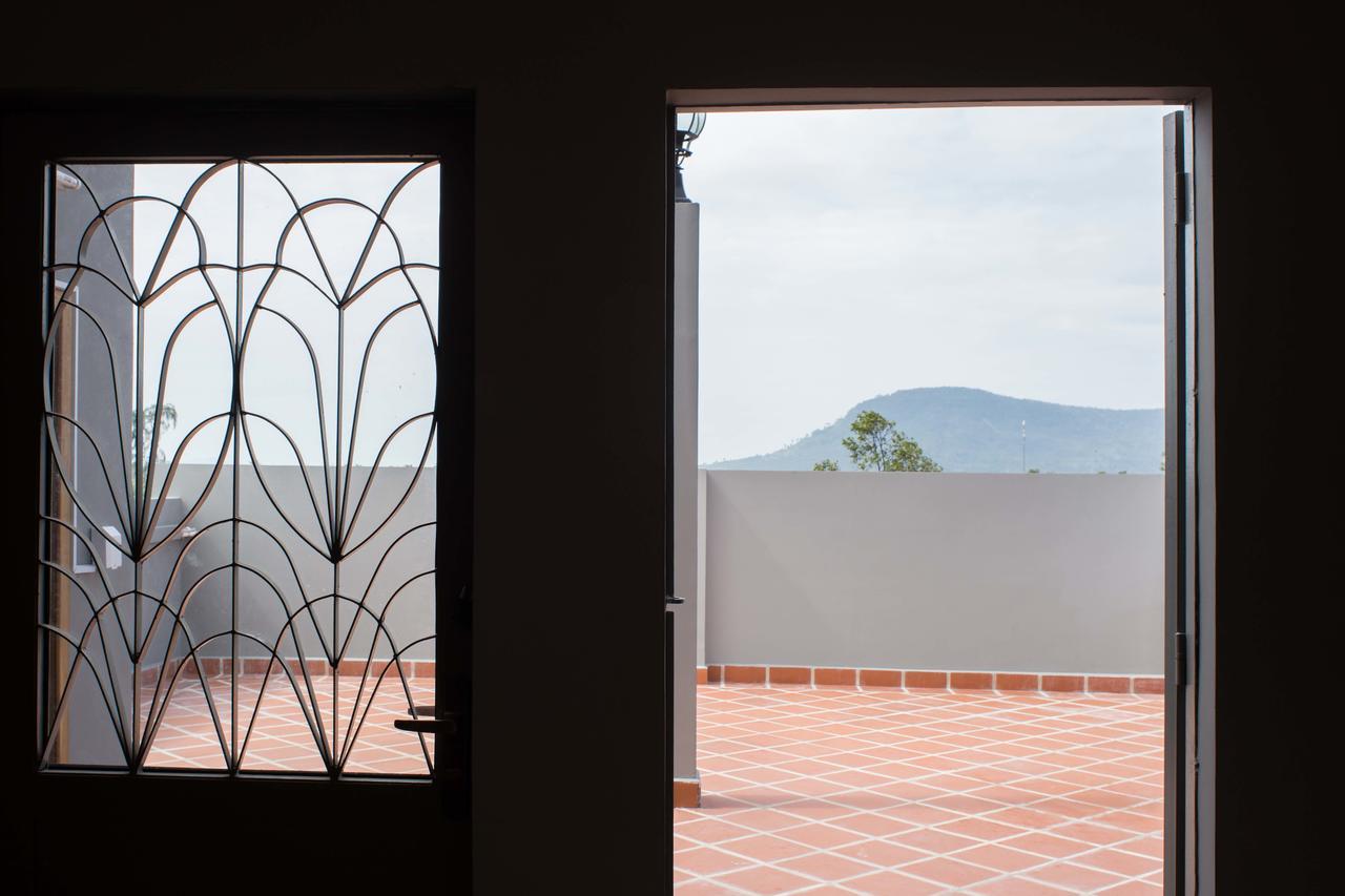 Twin Home Guesthouse Kampot Kültér fotó