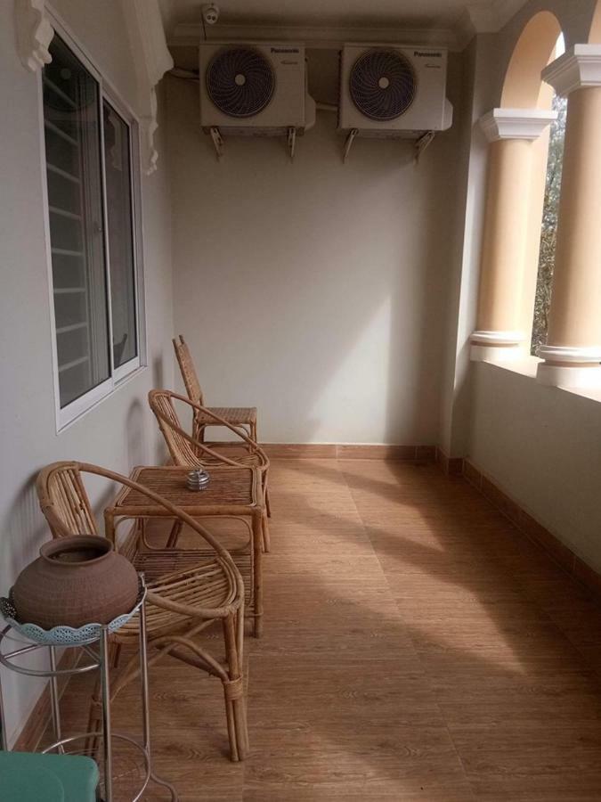 Twin Home Guesthouse Kampot Kültér fotó